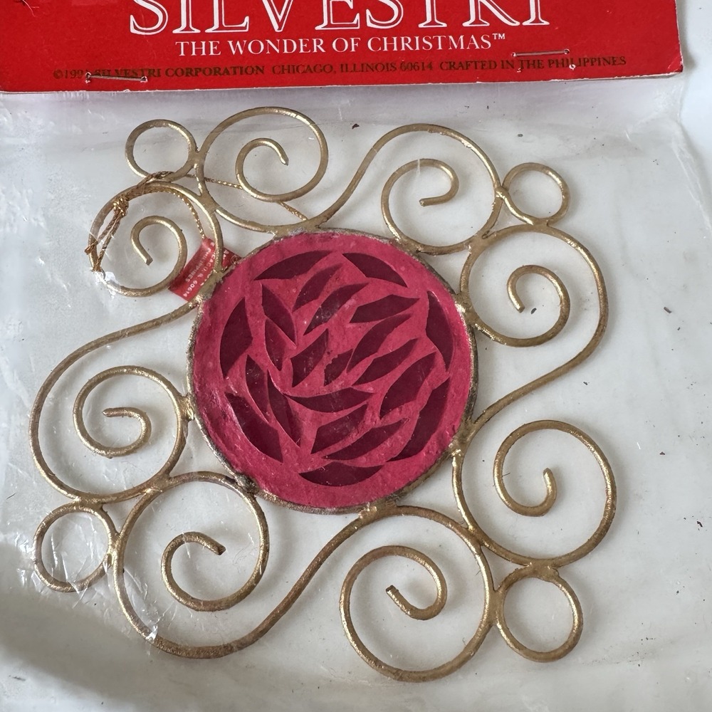 Vtg 90s Scroll Christmas Ornament Gold Tone Filigree Red Sun Catcher 1991 Nos 4" - Picture 3 of 5